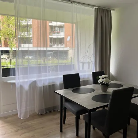 Moderne Erdgeschosswohnung Mit Eigenem Parkplatz