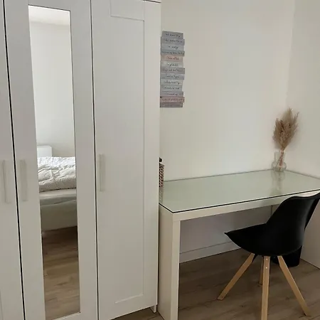 Appartement Moderne Erdgeschosswohnung Mit Eigenem Parkplatz