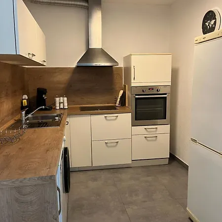 Moderne Erdgeschosswohnung Mit Eigenem Parkplatz Osnabrück